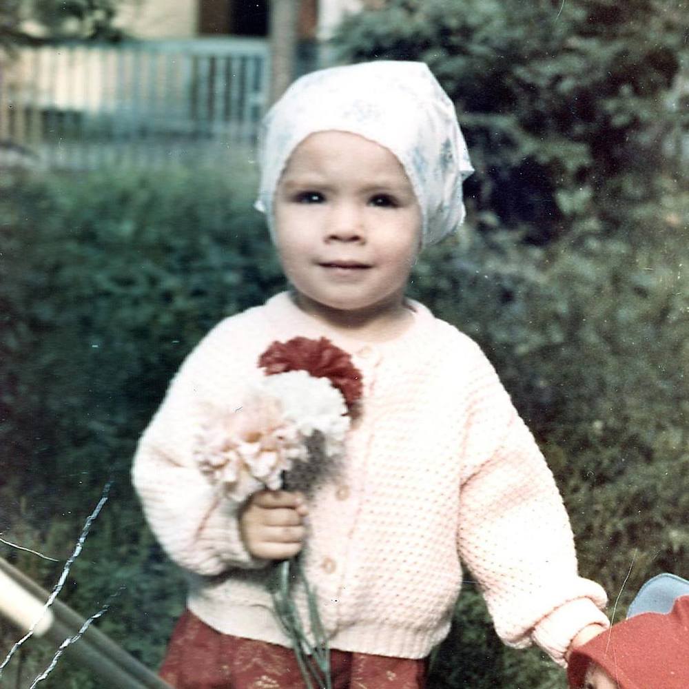 Meet your Posher, Deena